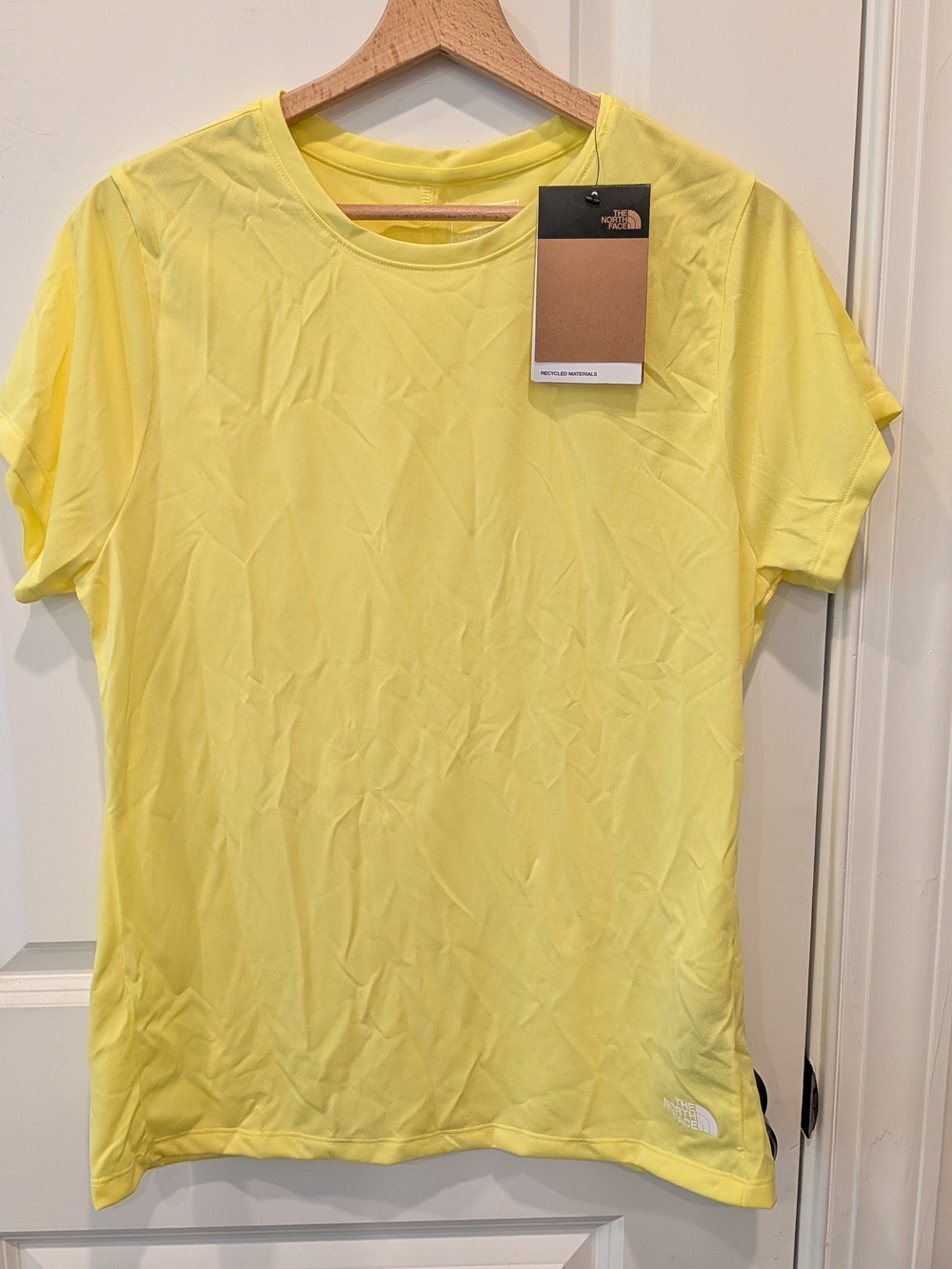 NEW The North Face Firefly Yellow Breeze Short Sleeve Flashdry Shirt Women L